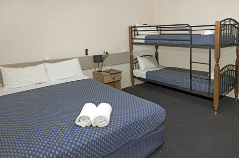 Banjo Paterson Inn - St Kilda Accommodation 11