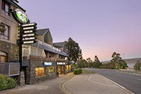 Book Jindabyne Accommodation Vacations St Kilda Accommodation St Kilda Accommodation