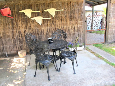 Apple Tree Cottage - St Kilda Accommodation 29