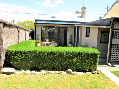 Apple Tree Cottage - St Kilda Accommodation 27