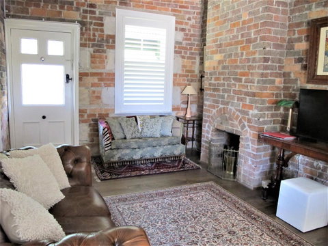 Apple Tree Cottage - St Kilda Accommodation 13