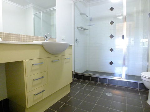 Pacific Marina Apartments - St Kilda Accommodation 7