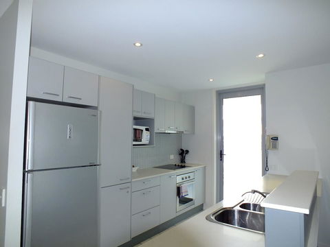 Pacific Marina Apartments - St Kilda Accommodation 11