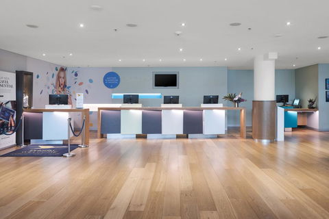 Novotel Sydney Darling Harbour - St Kilda Accommodation 10