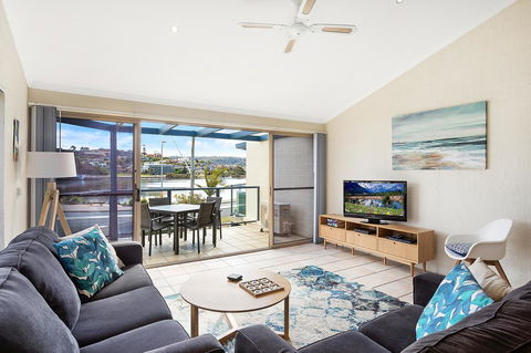 Sails Luxury Apartments Merimbula - St Kilda Accommodation 25