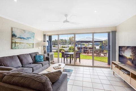 Sails Luxury Apartments Merimbula - St Kilda Accommodation 36