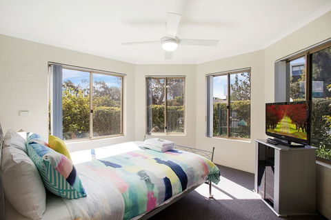 Sails Luxury Apartments Merimbula - St Kilda Accommodation 8