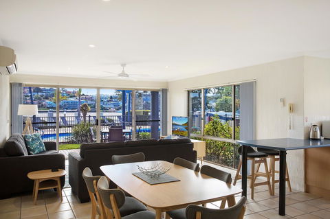 Sails Luxury Apartments Merimbula - St Kilda Accommodation 11