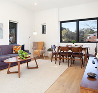 Stylish Apartment With Garage Near Bondi Beach - St Kilda Accommodation