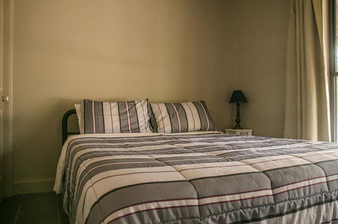 Ironstone Estate Lovedale - St Kilda Accommodation 13