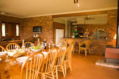 Ironstone Estate Lovedale - St Kilda Accommodation 37