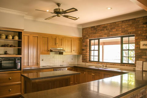 Ironstone Estate Lovedale - St Kilda Accommodation 4