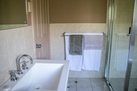 Ironstone Estate Lovedale - St Kilda Accommodation 27