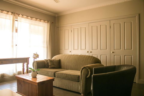 Ironstone Estate Lovedale - St Kilda Accommodation 14