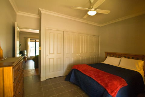 Ironstone Estate Lovedale - St Kilda Accommodation 33