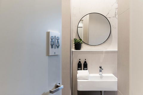 The Baxley Bondi - St Kilda Accommodation 38