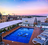 Holiday Inn Old Sydney - St Kilda Accommodation