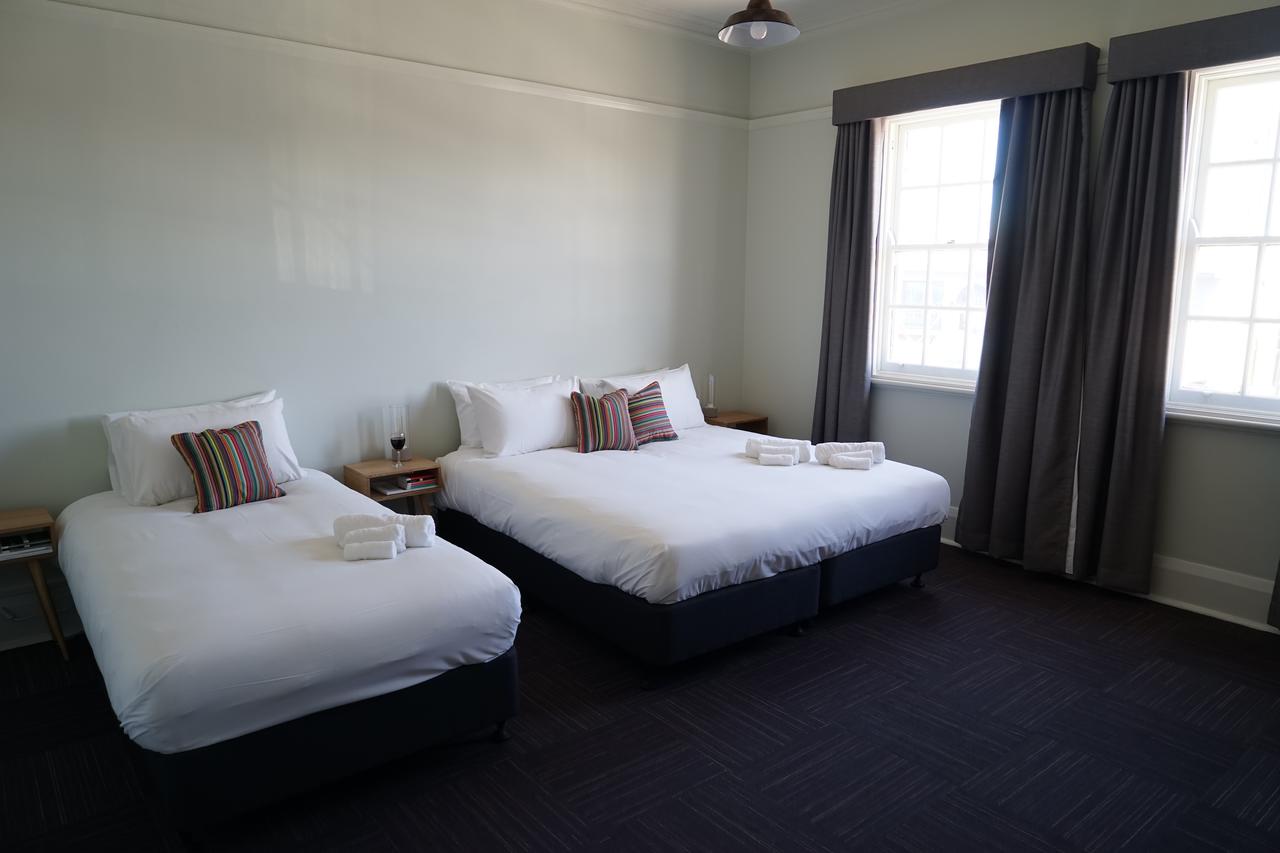 Camellia NSW St Kilda Accommodation