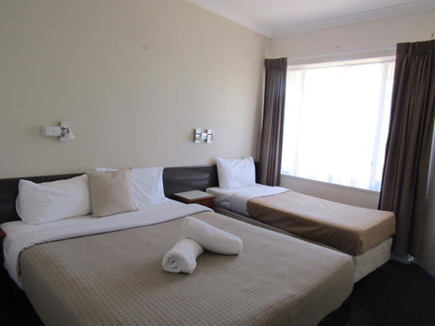 Allonville Gardens Motel - St Kilda Accommodation 13