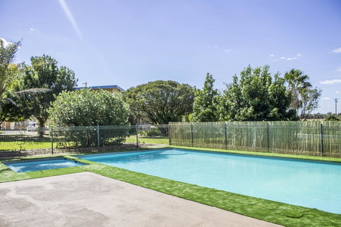 Allonville Gardens Motel - St Kilda Accommodation 8