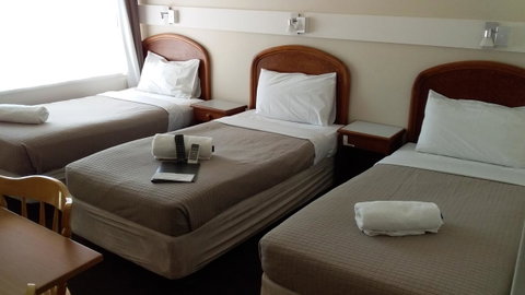 Allonville Gardens Motel - St Kilda Accommodation 3