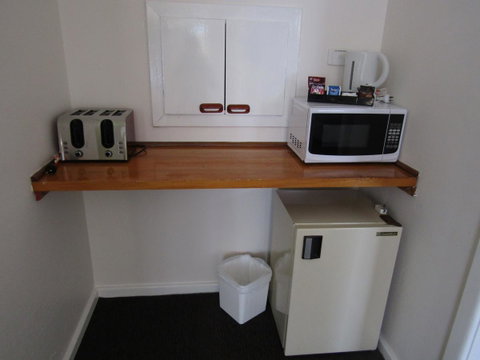 Allonville Gardens Motel - St Kilda Accommodation 21