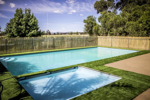 Allonville Gardens Motel - St Kilda Accommodation 7
