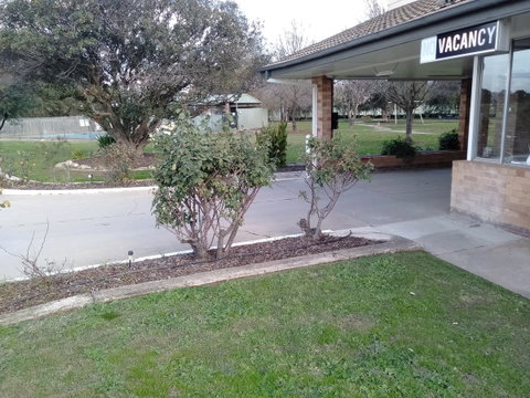 Allonville Gardens Motel - St Kilda Accommodation 1