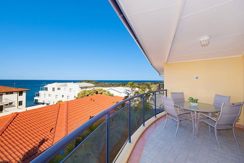The Cove Yamba - St Kilda Accommodation 5