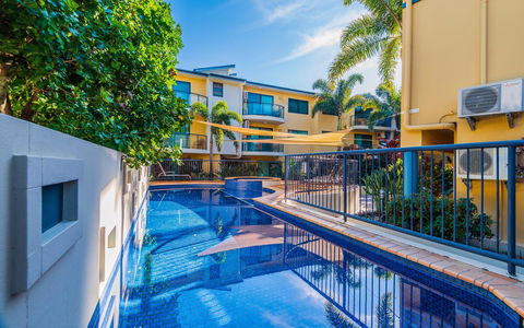 The Cove Yamba - St Kilda Accommodation 27