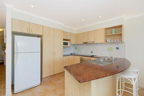 The Cove Yamba - St Kilda Accommodation 13