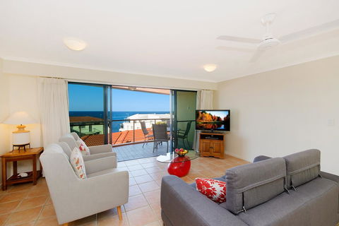 The Cove Yamba - St Kilda Accommodation 4
