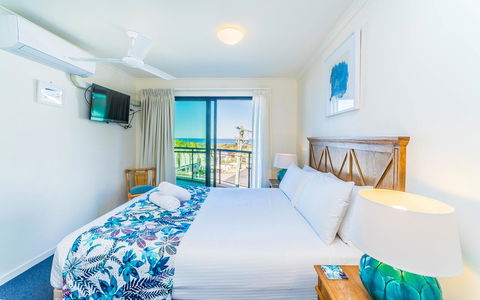 The Cove Yamba - St Kilda Accommodation 17