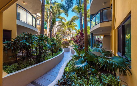 The Cove Yamba - St Kilda Accommodation 25