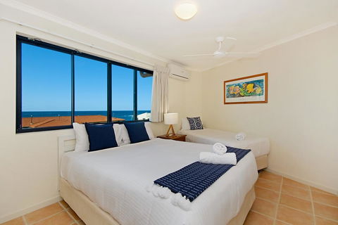The Cove Yamba - St Kilda Accommodation 6