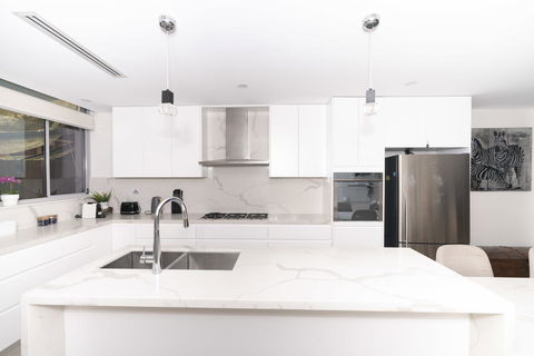 Luxury Villa Darlington - Vine - St Kilda Accommodation 6