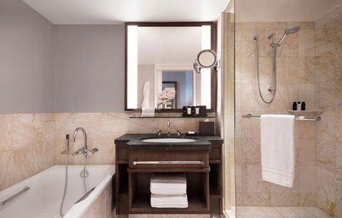 Four Seasons Hotel Sydney - St Kilda Accommodation 5