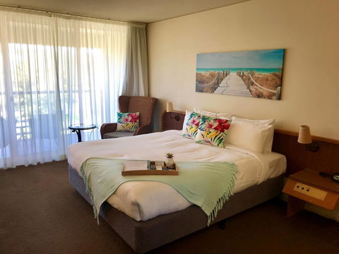 Charlesworth Bay Beach Resort - St Kilda Accommodation 2