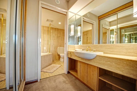 Charlesworth Bay Beach Resort - St Kilda Accommodation 18