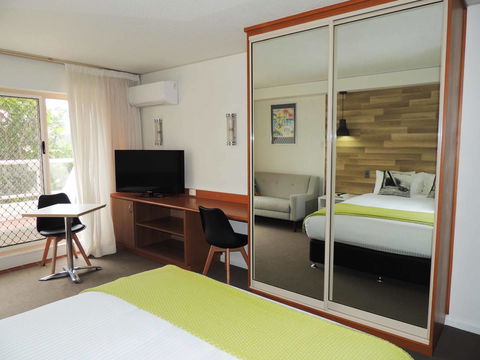 Charlesworth Bay Beach Resort - St Kilda Accommodation 30