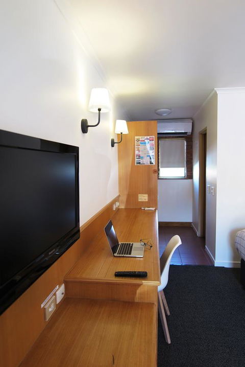 Summerhill Motor Inn - St Kilda Accommodation 11