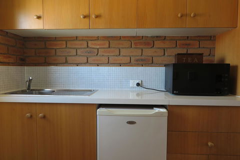 Summerhill Motor Inn - St Kilda Accommodation 3