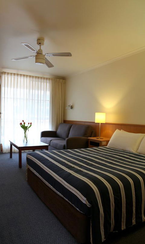 Summerhill Motor Inn - St Kilda Accommodation 13