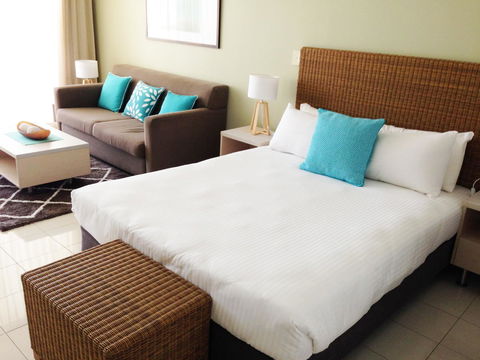 BASE Holidays - Ettalong Beach Premium Apartments - St Kilda Accommodation 38