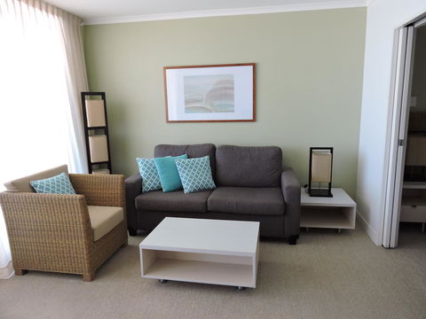 BASE Holidays - Ettalong Beach Premium Apartments - St Kilda Accommodation 17