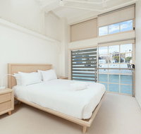 Waterfront Apartment on Sydney Harbour - St Kilda Accommodation