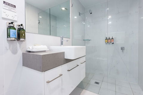 The Lucky Hotel - St Kilda Accommodation 21