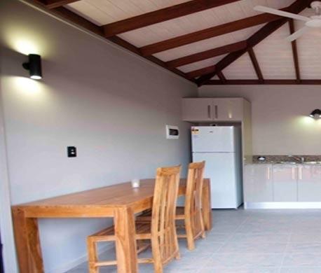 Aabi's At Byron - St Kilda Accommodation 15