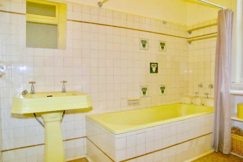Dangal Gardens - St Kilda Accommodation 16