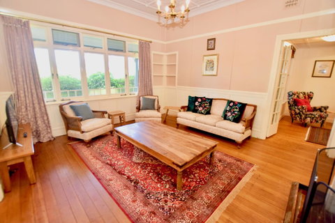 Dangal Gardens - St Kilda Accommodation 6